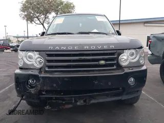 2007 Land Rover Range Rover HSE z VIN SALMF15427A242139, wystawiony jako IAAI lot #42344290 z przebiegiem 93 539 mil mil oraz . Historia ofert i sprzedaży dostępna na DreamBid. Obrazek 6.
