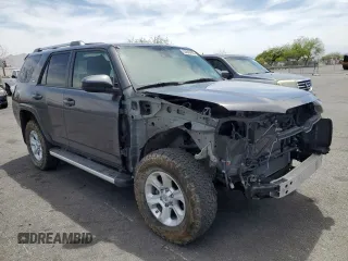 2021 Toyota 4Runner SR5 with VIN JTEMU5JR0M5962609, listed as a Copart auction lot 55848695 with 61,595 mi miles and Salvage title. Bid and sale history available at DreamBid. Image 4.