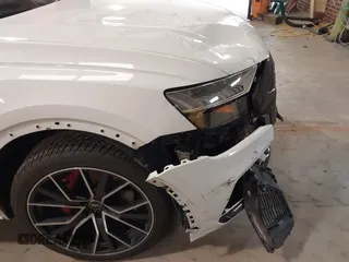 2021 Audi Q8 Prestige z VIN WA1FVAF18MD026128, wystawiony jako IAAI lot #41254457 z przebiegiem 67 148 mil mil oraz . Historia ofert i sprzedaży dostępna na DreamBid. Obrazek 17.