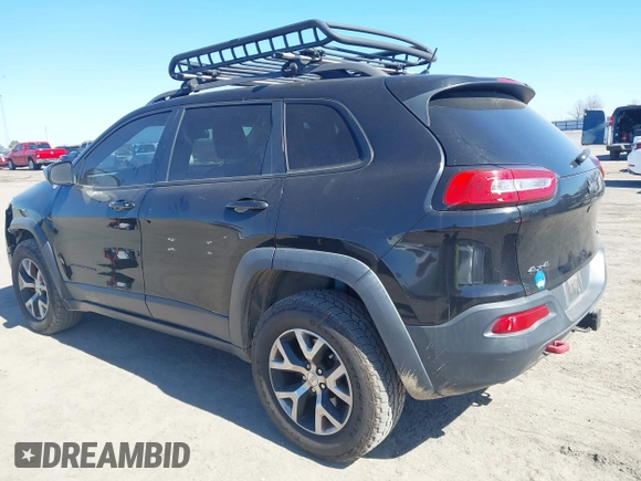 2015 Jeep Cherokee Trailhawk with VIN 1C4PJMBS5FW577470, listed as a IAAI auction lot 41565837 with 191,105 mi miles. Bid and sale history available at carsss.com. Image 3.