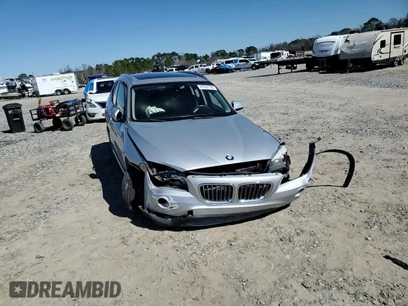 2014 BMW X1 sDrive28i with VIN WBAVM1C53EVW47331, listed as a Copart auction lot 47557195 with 127,494 mi miles and Salvage Title. Bid and sale history available at carsss.com. Image 12.