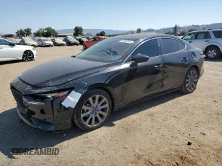2021 Mazda 3 Select z VIN JM1BPABLXM1338670, wystawiony jako Copart lot #64508205 z przebiegiem 95 169 mil mil oraz Szkoda całkowita • Salvage title. Historia ofert i sprzedaży dostępna na DreamBid. Obrazek 1.