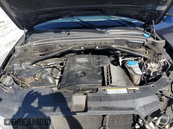 2014 Audi Q5 Premium Plus with VIN WA1LFAFP9EA032821, listed as a Copart auction lot 44739385 with 118,566 mi miles and Salvage title. Bid and sale history available at DreamBid. Image 12.