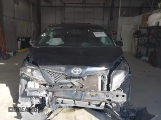 2015 Toyota Sienna SE with VIN 5TDXK3DC0FS628368, listed as a IAAI auction lot 41607944 with 176,723 mi miles and . Bid and sale history available at DreamBid. Image 12.