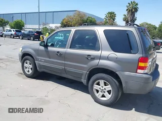 2006 Ford Escape Hybrid с VIN 1FMCU95H06KB68279, выставлен на аукционе IAAI как лот 42406108 с пробегом 178 710 миль миль и . История ставок и продаж доступна на DreamBid. Изображение 3.