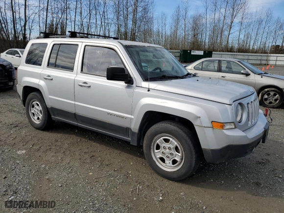 2014 Jeep Patriot Sport with VIN 1C4NJRBB6ED601774, listed as a Copart auction lot 50650695 with 174,537 mi miles and Clean Title. Bid and sale history available at carsss.com. Image 4.