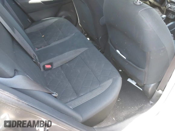 2020 Nissan Kicks S z VIN 3N1CP5BV8LL540883, wystawiony jako IAAI lot #41877777 z przebiegiem 98 001 mil mil oraz . Historia ofert i sprzedaży dostępna na DreamBid. Obrazek 8.