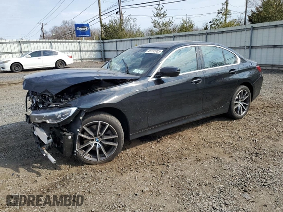 2022 BMW 3 Series 330i xDrive z VIN 3MW5R7J05N8C55952, wystawiony jako Copart lot #48732905 z przebiegiem 4 521 mil mil oraz Szkoda całkowita • Salvage title. Historia ofert i sprzedaży dostępna na DreamBid. Obrazek 1.