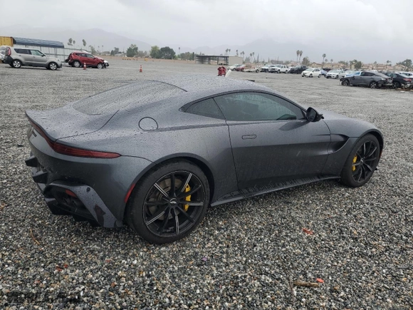 2021 Aston Martin Vantage with VIN SCFSMGAW6MGN05581, listed as a Copart auction lot 48432665 with 22,469 mi miles and Salvage Title. Bid and sale history available at carsss.com. Image 3.