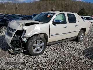 2013 Chevrolet Avalanche LTZ with VIN 3GNTKGE75DG293943, listed as a Copart auction lot 45305125 with 0 mi miles and Salvage Title. Bid and sale history available at carsss.com. Image 1.