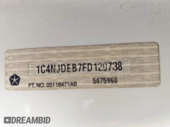 2015 Jeep Compass Latitude with VIN 1C4NJDEB7FD120738, listed as a IAAI auction lot 41878045 with 128,393 mi miles. Bid and sale history available at carsss.com. Image 9.