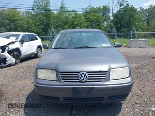 2004 Volkswagen Jetta GL with VIN 3VWRR69M04M128597, listed as a IAAI auction lot 42657556 with 283,728 mi miles and . Bid and sale history available at DreamBid. Image 6.