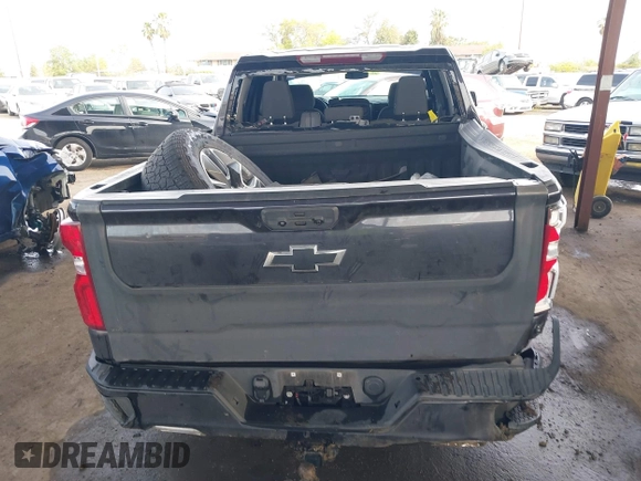 2022 Chevrolet Silverado 1500 RST with VIN 3GCUDEETXNG583752, listed as a IAAI auction lot 41809678 with 68,902 mi miles and . Bid and sale history available at DreamBid. Image 17.