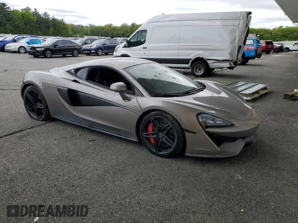 2017 McLaren 570S z VIN SBM13DAA7HW003763, wystawiony jako Copart lot #57582895 z przebiegiem 43 165 mil mil oraz Szkody całkowita. Historia ofert i sprzedaży dostępna na DreamBid. Obrazek 4.
