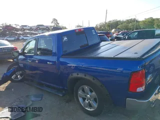 2017 Ram 1500 Big Horn z VIN 3C6RR7LT1HG613738, wystawiony jako IAAI lot #42263410 z przebiegiem 168 816 mil mil oraz . Historia ofert i sprzedaży dostępna na DreamBid. Obrazek 14.
