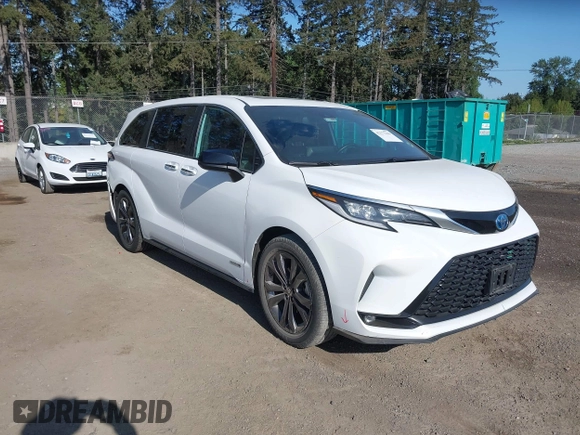 2021 Toyota Sienna XSE with VIN 5TDXRKEC9MS004991, listed as a IAAI auction lot 42177236 with 123,736 mi miles and . Bid and sale history available at DreamBid. Image 1.