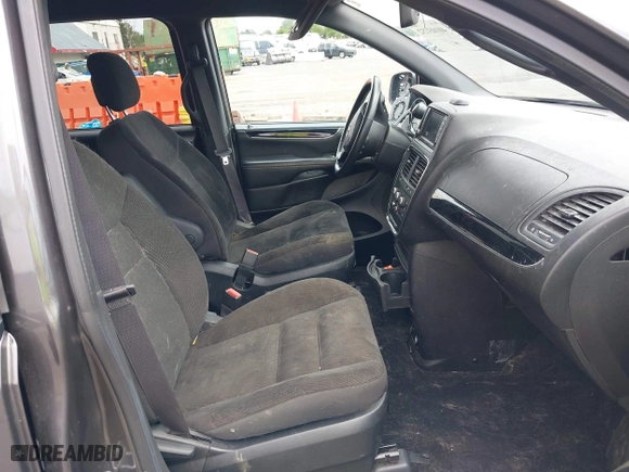 2019 Dodge Grand Caravan SE with VIN 2C4RDGBG4KR502999, listed as a IAAI auction lot 40103732 with 157,823 mi miles. Bid and sale history available at carsss.com. Image 5.