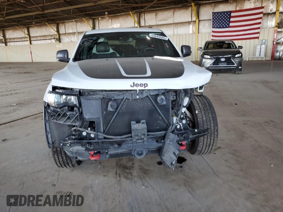 2020 Jeep Grand Cherokee Trailhawk with VIN 1C4RJFLGXLC400313, listed as a Copart auction lot 53649565 with 51,717 mi miles and Salvage title. Bid and sale history available at DreamBid. Image 5.