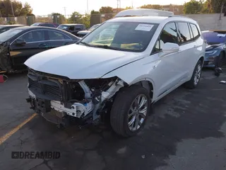 2020 Cadillac XT6 AWD Sport z VIN 1GYKPGRS3LZ197788, wystawiony jako IAAI lot #41334435 z przebiegiem 108 688 mil mil oraz . Historia ofert i sprzedaży dostępna na DreamBid. Obrazek 18.