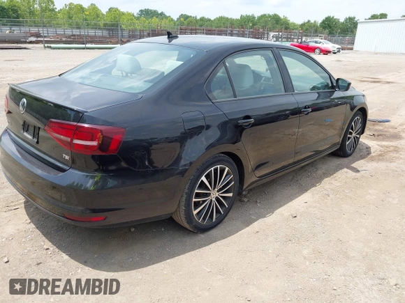 2016 Volkswagen Jetta Sport z VIN 3VWD17AJ6GM321169, wystawiony jako IAAI lot #42445883 z przebiegiem 190 841 mil mil oraz . Historia ofert i sprzedaży dostępna na DreamBid. Obrazek 4.