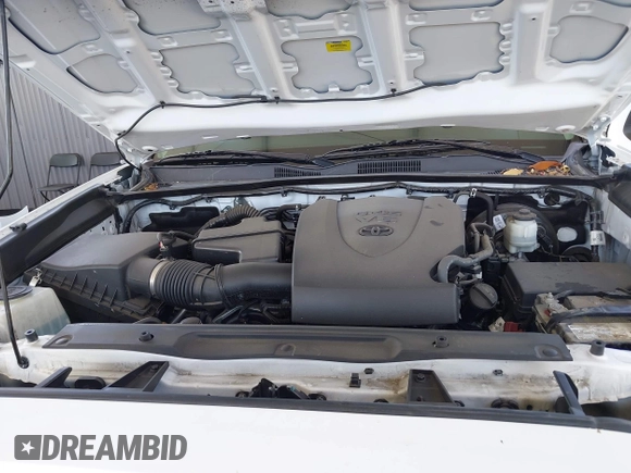 2020 Toyota Tacoma SR5 with VIN 3TMAZ5CN8LM118099, listed as a IAAI auction lot 42462393 with 44,795 mi miles and . Bid and sale history available at DreamBid. Image 10.