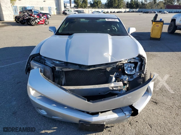 2013 Chevrolet Camaro LS with VIN 2G1FE1E35D9131403, listed as a Copart auction lot 88745585 with 82,530 mi miles and Salvage Title. Bid and sale history available at carsss.com. Image 5.