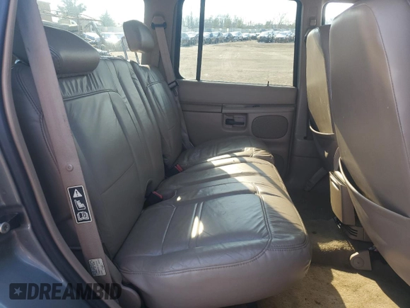 2001 Mercury Mountaineer with VIN 4M2ZU86P31UJ00676, listed as a Copart auction lot 82752844 with 160,886 mi miles and Salvage Title. Bid and sale history available at carsss.com. Image 11.