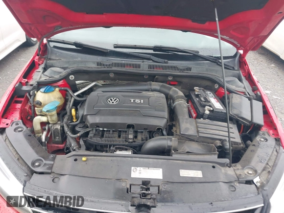 2015 Volkswagen Jetta SE with VIN 3VWD17AJ8FM332771, listed as a IAAI auction lot 42371867 with 196,198 mi miles and . Bid and sale history available at DreamBid. Image 10.