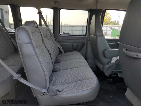 2006 Chevrolet Express Passenger with VIN 1GAHG39U861261765, listed as a Copart auction lot 73458704 with 51,489 mi miles and Clean Title. Bid and sale history available at carsss.com. Image 11.