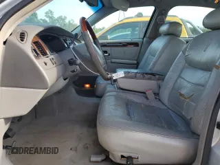 2002 Lincoln Town Car Signature z VIN 1LNHM82WX2Y668217, wystawiony jako Copart lot #53368085 z przebiegiem 457 481 mil mil oraz Szkoda całkowita • Salvage title. Historia ofert i sprzedaży dostępna na DreamBid. Obrazek 7.