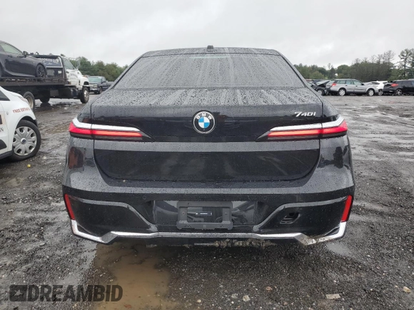 2024 BMW 7 Series 740i z VIN WBA23EH09RCP56372, wystawiony jako Copart lot #73053314 z przebiegiem 18 365 mil mil oraz Szkoda całkowita • Salvage title. Historia ofert i sprzedaży dostępna na DreamBid. Obrazek 6.