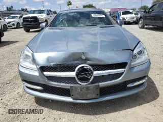2012 Mercedes-Benz SLK 350 z VIN WDDPK5HA9CF017809, wystawiony jako Copart lot #56926895 z przebiegiem 106 692 mil mil oraz Czysty tytuł • Clean title. Historia ofert i sprzedaży dostępna na DreamBid. Obrazek 5.