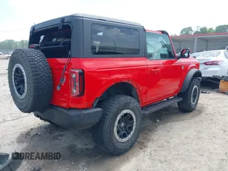 2022 Ford Bronco with VIN 1FMDE5CP1NLB84231, listed as a IAAI auction lot 42267040 with 28,260 mi miles and . Bid and sale history available at DreamBid. Image 4.