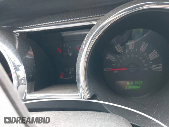 2007 Ford Mustang Deluxe with VIN 1ZVFT80N075221362, listed as a IAAI auction lot 42192106 with 110,988 mi miles and . Bid and sale history available at DreamBid. Image 7.
