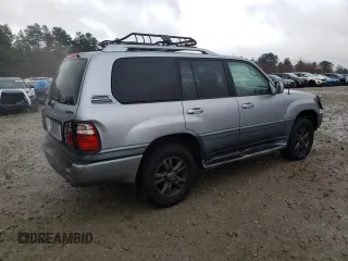 2005 Lexus LX 470 with VIN JTJHT00W753549714, listed as a Copart auction lot 52267385 with 206,763 mi miles and Clean Title. Bid and sale history available at DreamBid. Image 3.