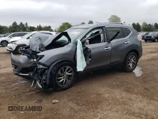 2015 Nissan Rogue SL z VIN 5N1AT2MV2FC897029, wystawiony jako Copart lot #55111715 z przebiegiem Nie podano mil oraz Szkoda całkowita • Salvage title. Historia ofert i sprzedaży dostępna na DreamBid. Obrazek 1.