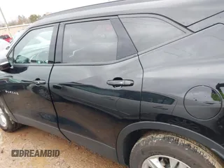 2022 Chevrolet Blazer LT z VIN 3GNKBCR40NS209885, wystawiony jako IAAI lot #41006653 z przebiegiem 34 024 mil mil oraz . Historia ofert i sprzedaży dostępna na DreamBid. Obrazek 13.