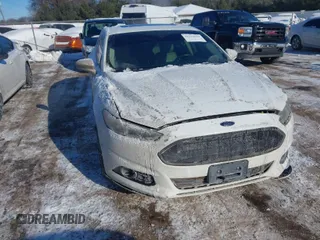 2013 Ford Fusion SE Hybrid with VIN 3FA6P0LU8DR272165, listed as a IAAI auction lot 41333539 with 196,843 mi miles. Bid and sale history available at carsss.com. Image 1.