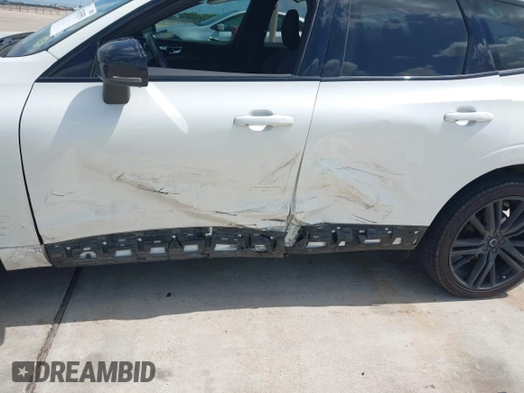 2020 Volvo XC60 R-Design with VIN YV4102DM6L1517568, listed as a IAAI auction lot 42383551 with 68,879 mi miles and . Bid and sale history available at DreamBid. Image 6.