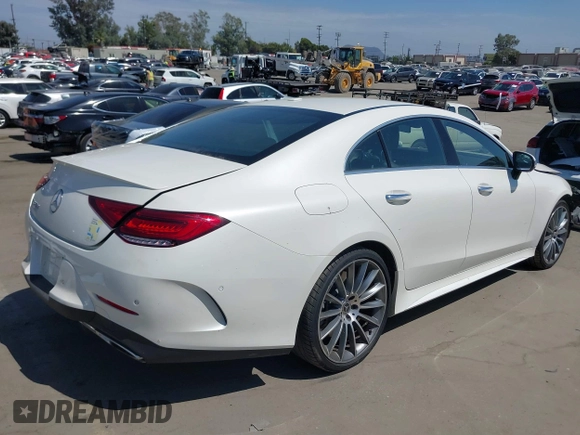 2019 Mercedes-Benz CLS 450 with VIN WDD2J5JB3KA027716, listed as a IAAI auction lot 40065799 with 28,957 mi miles and . Bid and sale history available at DreamBid. Image 4.