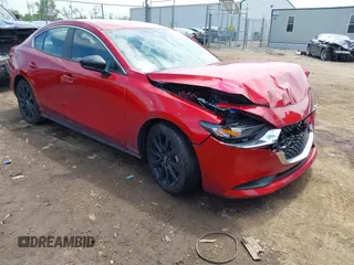 2024 Mazda 3 S Select Sport z VIN 3MZBPABMXRM434704, wystawiony jako IAAI lot #42217160 z przebiegiem Nie podano mil oraz . Historia ofert i sprzedaży dostępna na DreamBid. Obrazek 1.