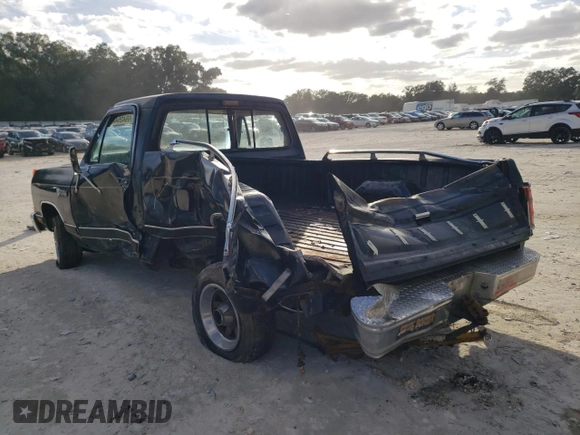 1986 Dodge Trucks z VIN 1B7HD14TXGS016934, wystawiony jako Copart lot #69426432 z przebiegiem 333 mil mil oraz Szkody całkowita. Historia ofert i sprzedaży dostępna na DreamBid. Obrazek 2.