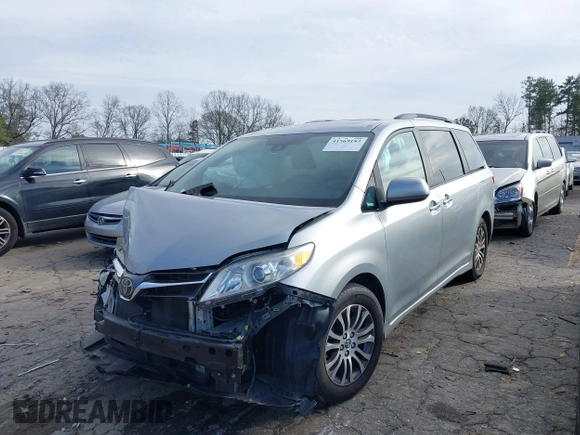 2019 Toyota Sienna XLE Auto Access Seat with VIN 5TDYZ3DC5KS011283, listed as a IAAI auction lot 41569183 with 140,456 mi miles. Bid and sale history available at carsss.com. Image 17.