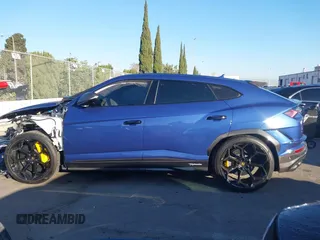 2024 Lamborghini Urus Performante z VIN ZPBUC3ZL3RLA30847, wystawiony jako IAAI lot #40935032 z przebiegiem Nie podano mil oraz . Historia ofert i sprzedaży dostępna na DreamBid. Obrazek 15.