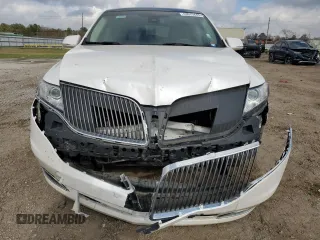 2014 Lincoln MKT with VIN 2LMHJ5FK3EBL54865, listed as a Copart auction lot 43979445 with 54,820 mi miles and Salvage Title. Bid and sale history available at DreamBid. Image 5.
