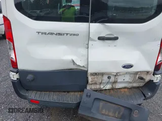 2017 Ford Transit Cargo с VIN 1FTYR2ZM4HKA60759, выставлен на аукционе IAAI как лот 42353909 с пробегом 111 882 миль миль и . История ставок и продаж доступна на DreamBid. Изображение 6.