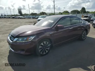 2015 Honda Accord EX-L с VIN 1HGCR6F56FA000680, выставлен на аукционе Copart как лот 86133944 с пробегом 149 984 миль миль и Списание • Salvage title. История ставок и продаж доступна на DreamBid. Изображение 1.