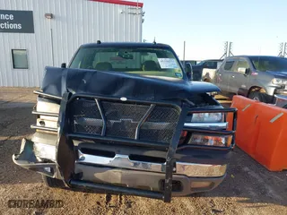 2004 Chevrolet Silverado 1500 Z71 with VIN 2GCEK19T041237634, listed as a IAAI auction lot 41316553 with 259,569 mi miles. Bid and sale history available at carsss.com. Image 12.