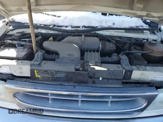 2002 Ford Econoline Passenger XL с VIN 1FBSS31L52HA44517, выставлен на аукционе Copart как лот 42819185 с пробегом 148 064 миль миль и На запчасти • Non repairable. История ставок и продаж доступна на DreamBid. Изображение 12.