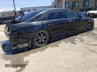 2020 Audi A8 L with VIN WAU8EAF84LN003351, listed as a Copart auction lot 62743283 with 17,117 mi miles. Bid and sale history available at carsss.com. Image 3.